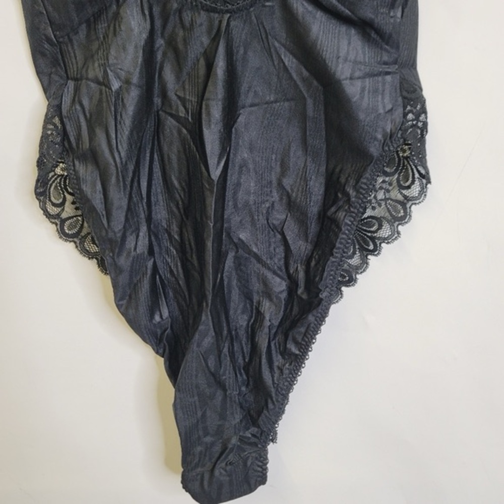 Natori Lingerie Lace body suit - Picture 7 of 7